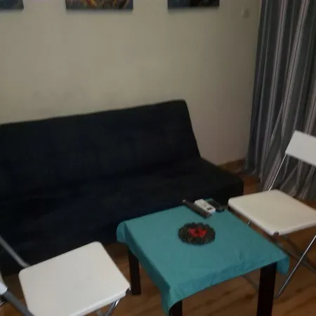 2 Bedroom In The Center Of Thessaloníki