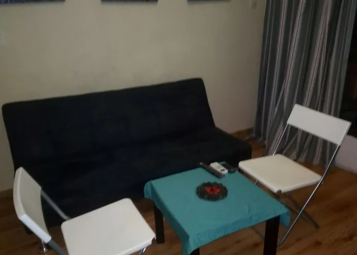 2 Bedroom In The Center Of Szaloniki