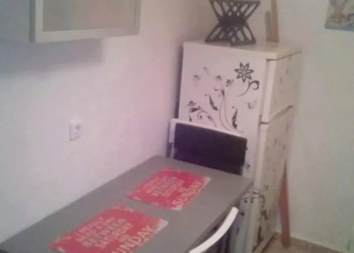 2 Bedroom In The Center Of Tessalónica