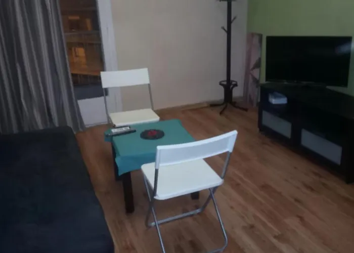 2 Bedroom In The Center Of Tessalónica